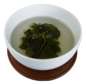 画像9: めかぶ茶３００ｇ めかぶ 乾燥 スープ 熱中症対策 塩分補給 食物繊維・フコイダンを含む健康茶 アルミ製チャック式袋入り