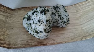 画像3: あらめっこ50g 5袋 味彩海道 送料無料 ポスト投函 しそ風味 国産わかめ 隠岐あらめ とび魚粉末を使ったソフトタイプのふりかけ