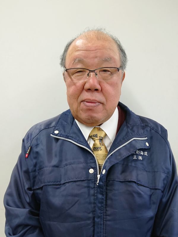 三隅　篤